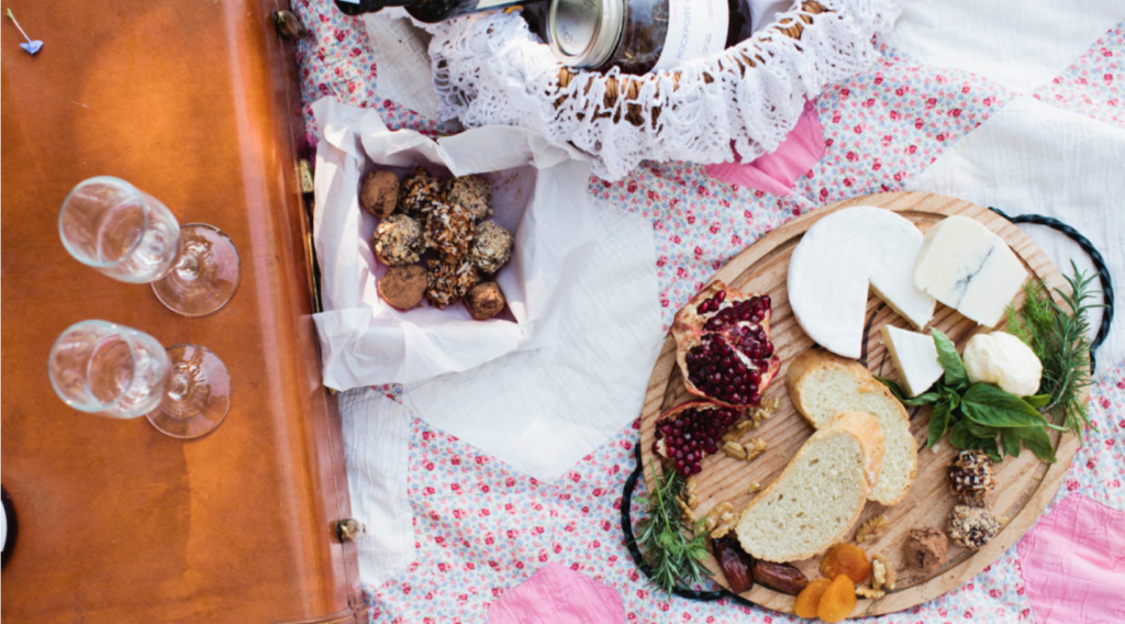 Valentines Day Picnic, How to plan a valentines day picnic,
